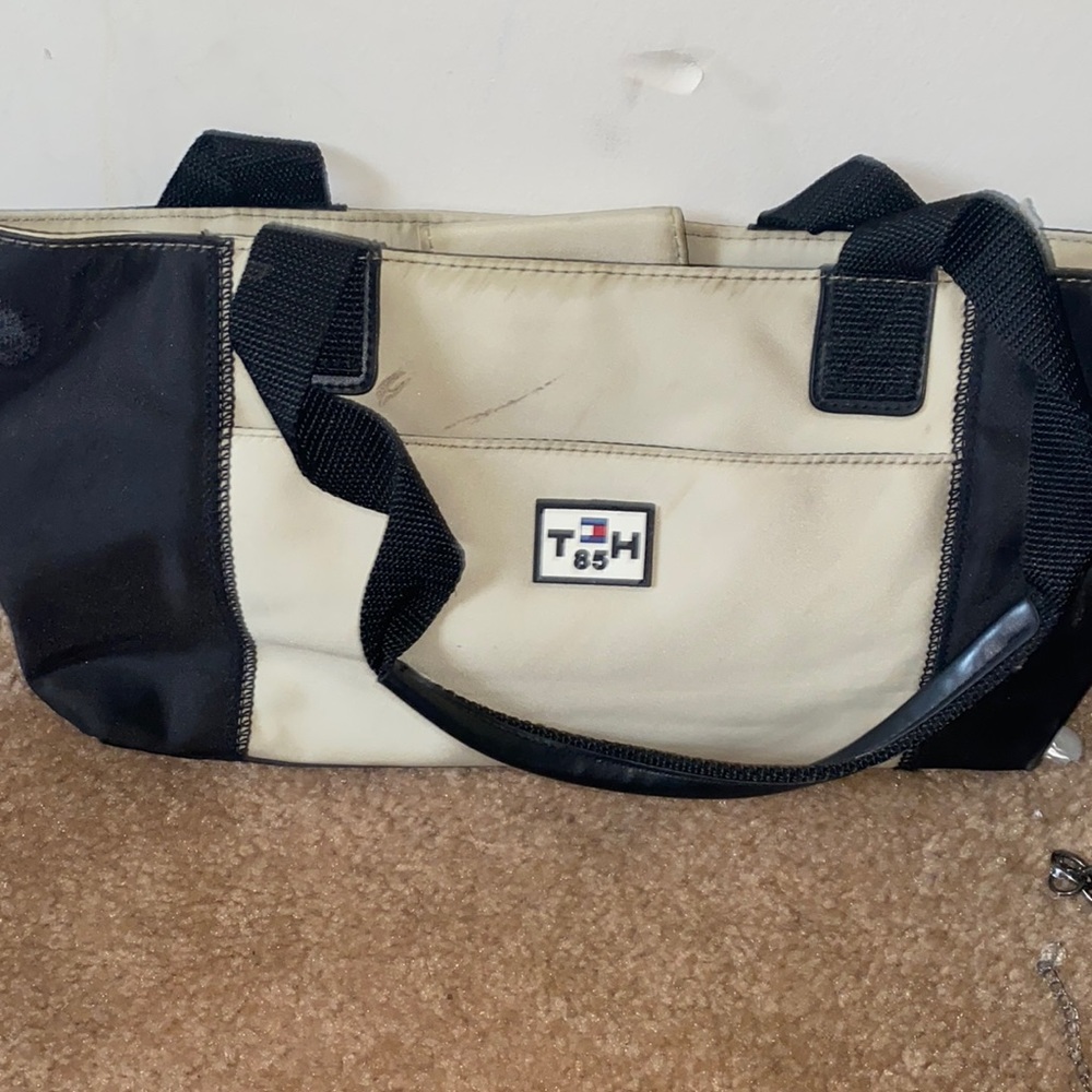 Tommy Hilfiger purse